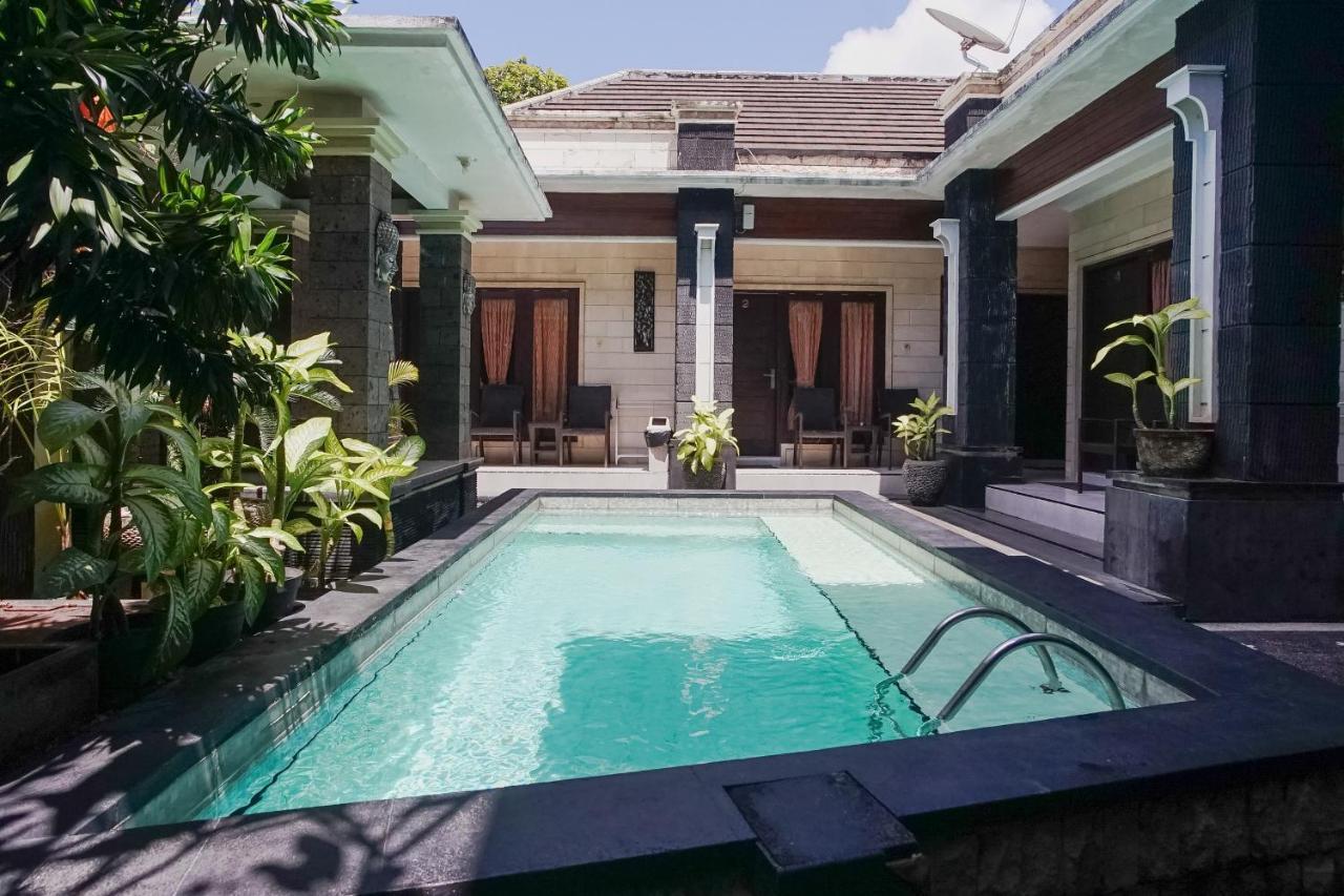 Denays Guesthouse Jimbaran Esterno foto