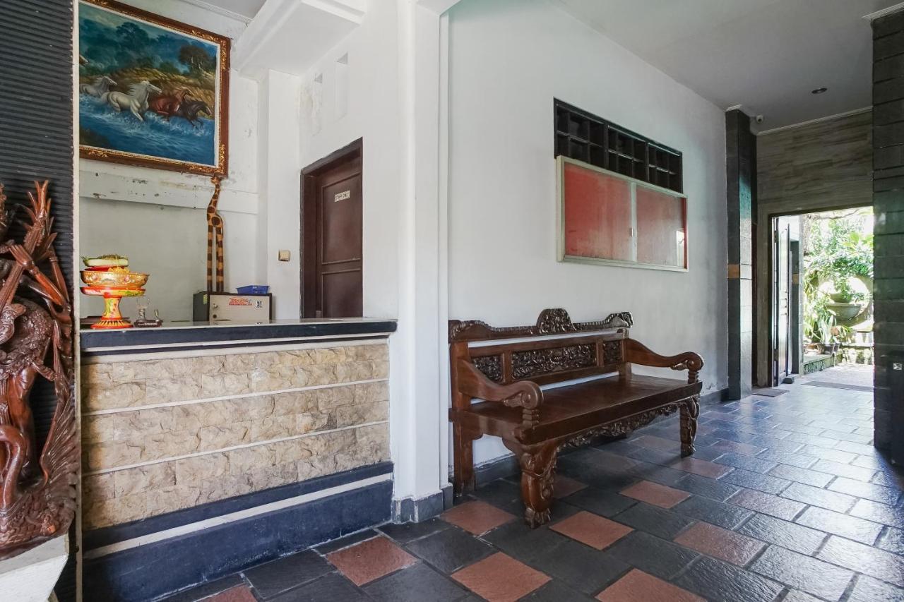 Denays Guesthouse Jimbaran Esterno foto