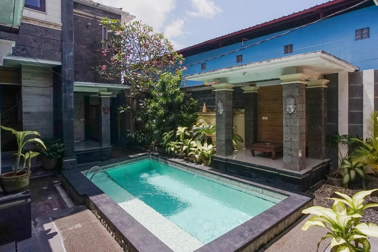 Denays Guesthouse Jimbaran Esterno foto