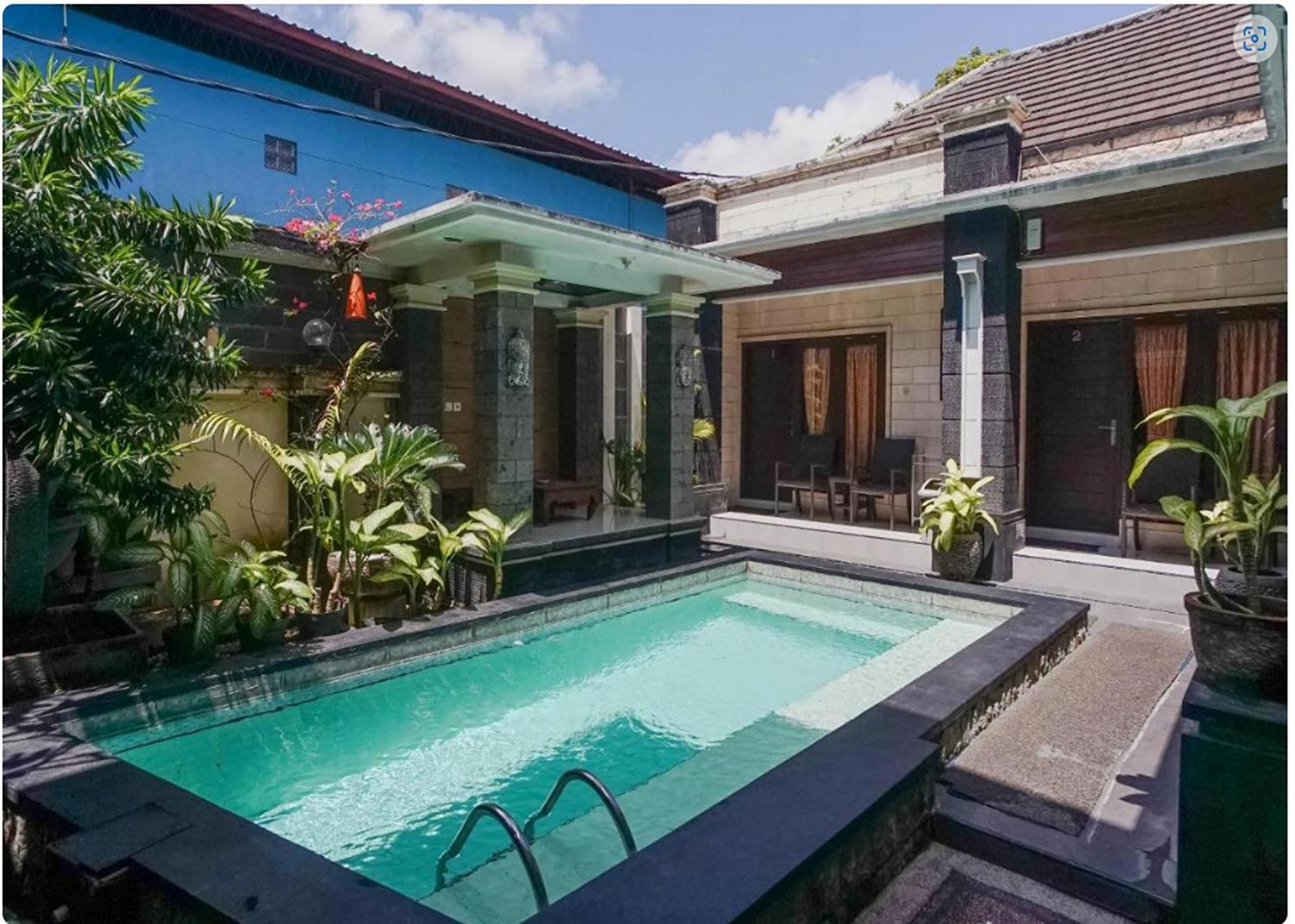 Denays Guesthouse Jimbaran Esterno foto